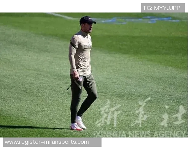 杨伟独家分享羽毛球技巧与欧冠足球精彩瞬间的完美结合 杨伟独家分享羽毛球技巧与欧冠足球精彩瞬间的完美结合