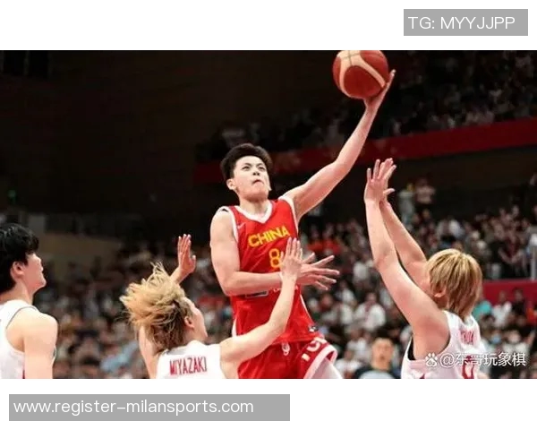 实时新闻上海篮球队灵活性对比分析及其对比赛策略的影响探讨 实时新闻上海篮球队灵活性对比分析及其对比赛策略的影响探讨